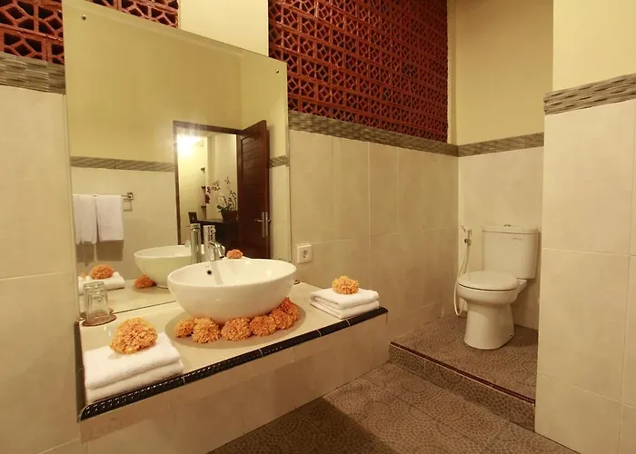 Pekak Mangku 3*